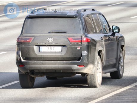 757, Toyota Land Cruiser