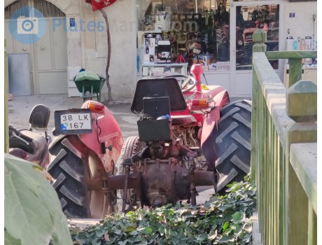 38 LK 167, Massey Ferguson 100-Series