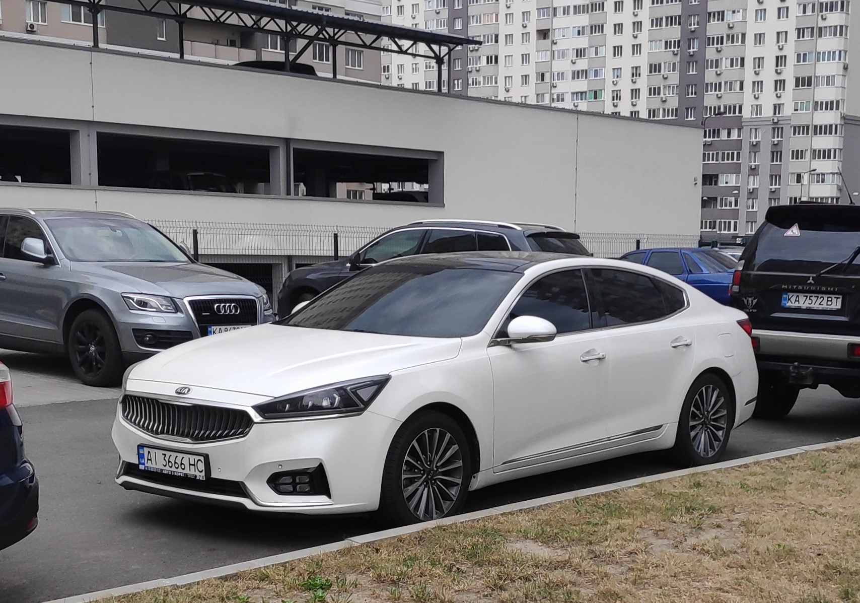 AI 3666 HC, Kia K7 2nd gen (YG), 2016–2019