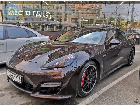 е888ее777, Porsche Panamera