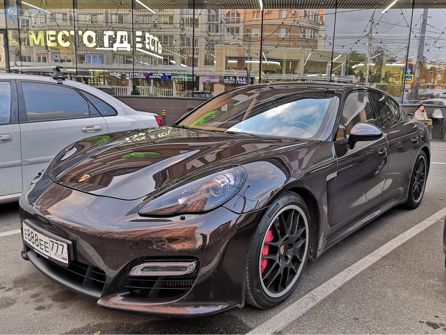 е 888 ее 777, Porsche Panamera 1st gen (970), 2009–2013