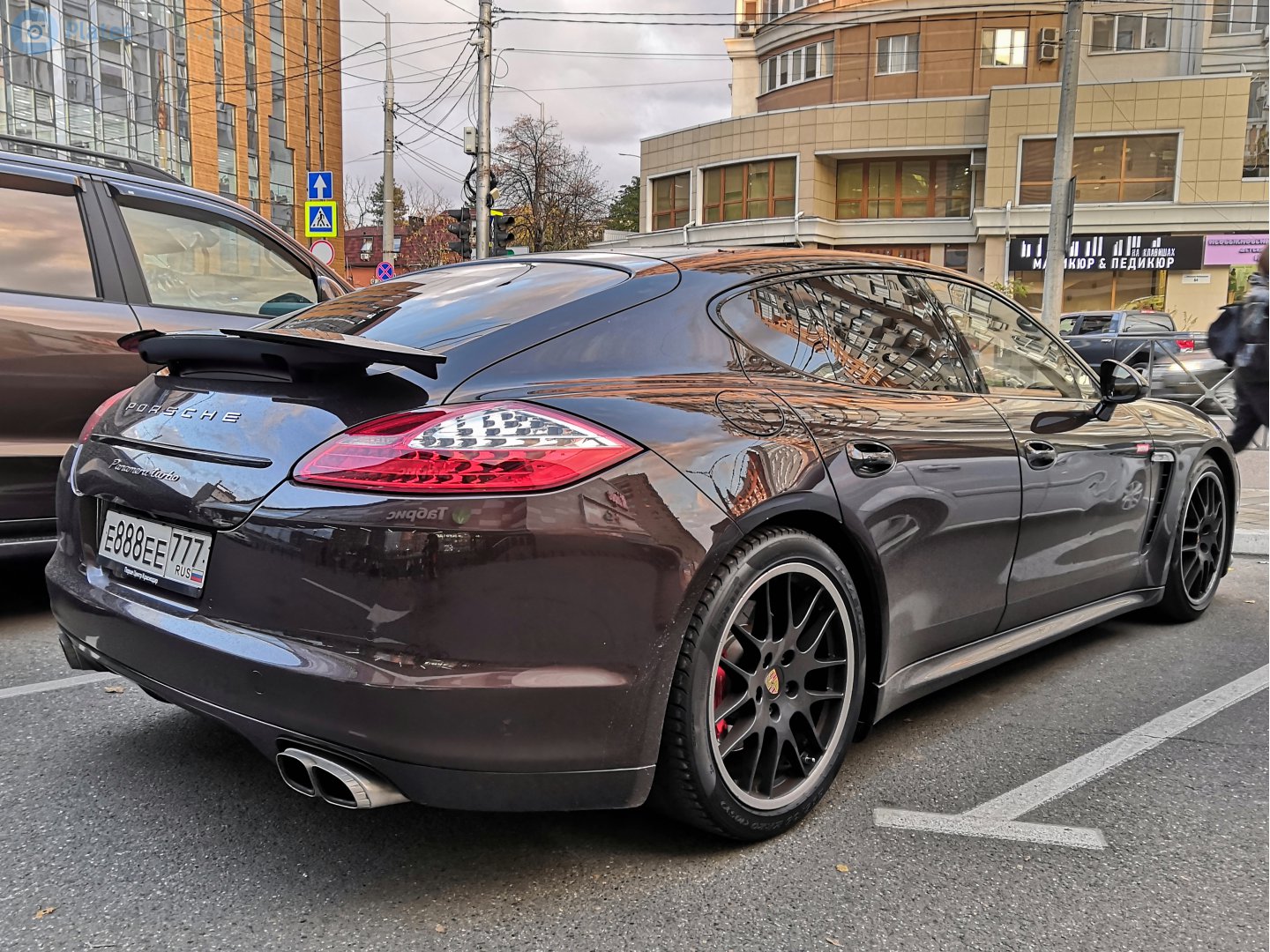 е 888 ее 777, Porsche Panamera 1st gen (970), 2009–2013