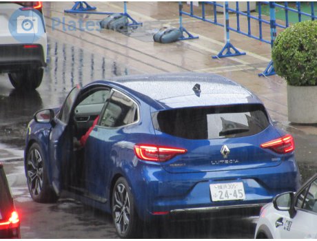 横浜 305 ふ 2445, Renault Lutecia