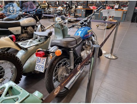 BA 122928, Harley-Davidson SS