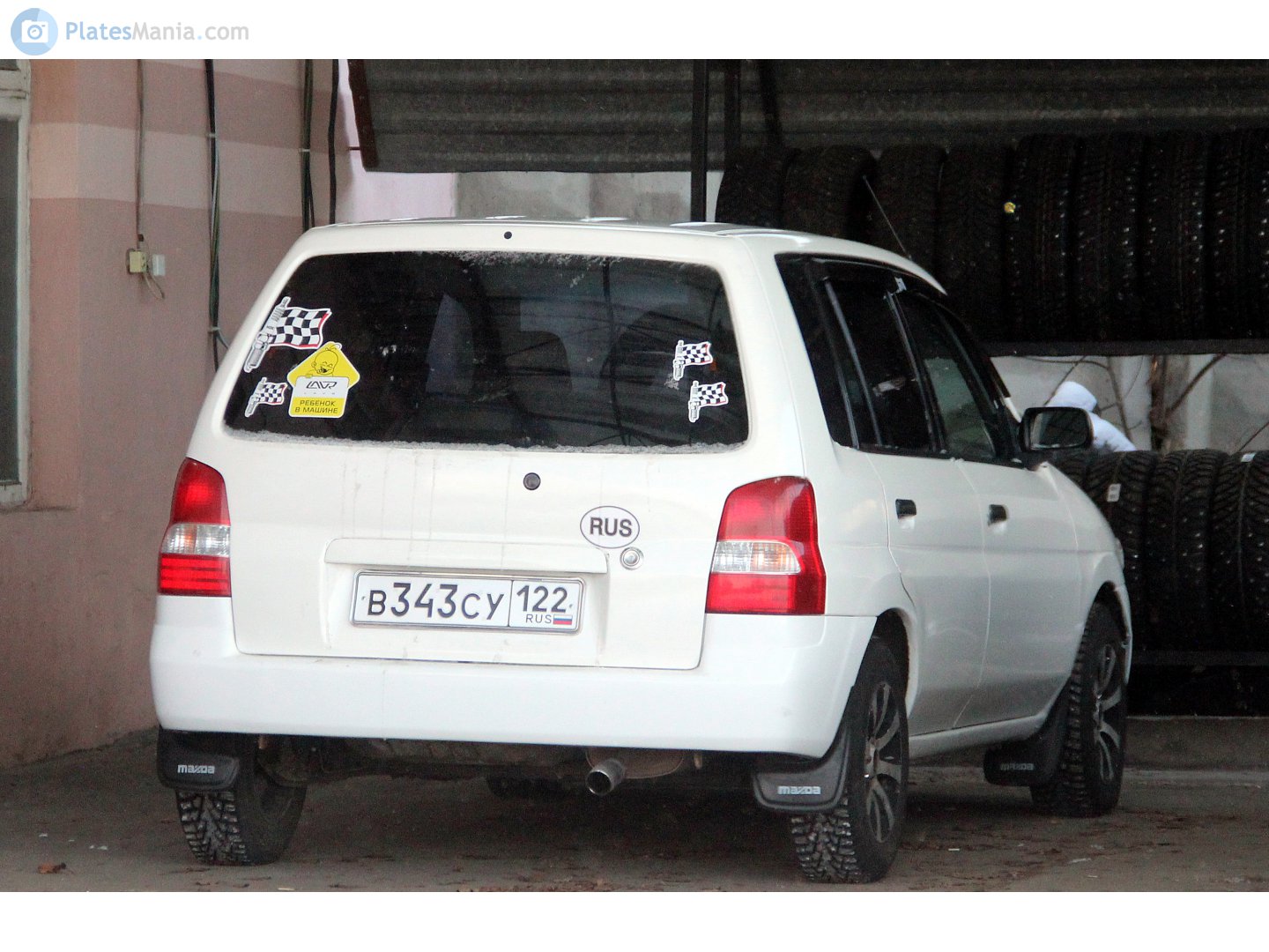 в 343 су 122, Mazda Demio 1st gen (DW), 1996–2003