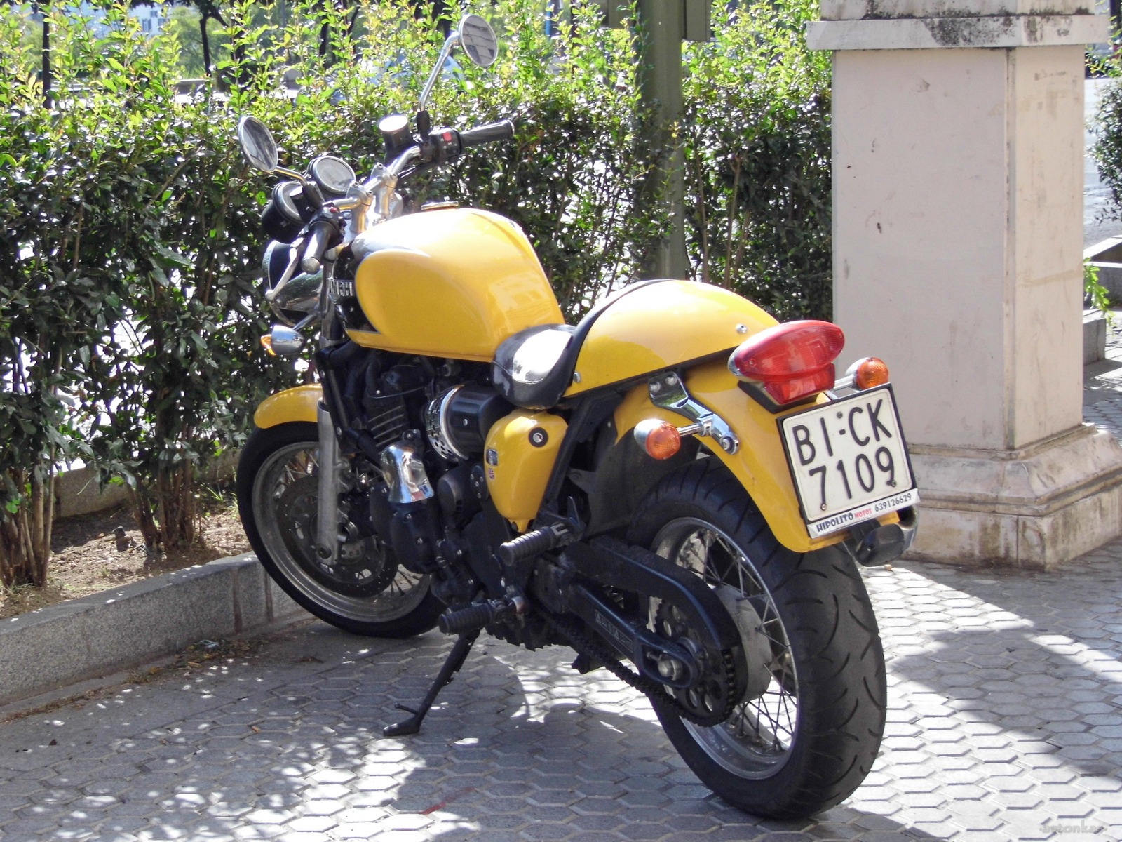 BI 7109 CK, Triumph Motorcycles Thunderbird 