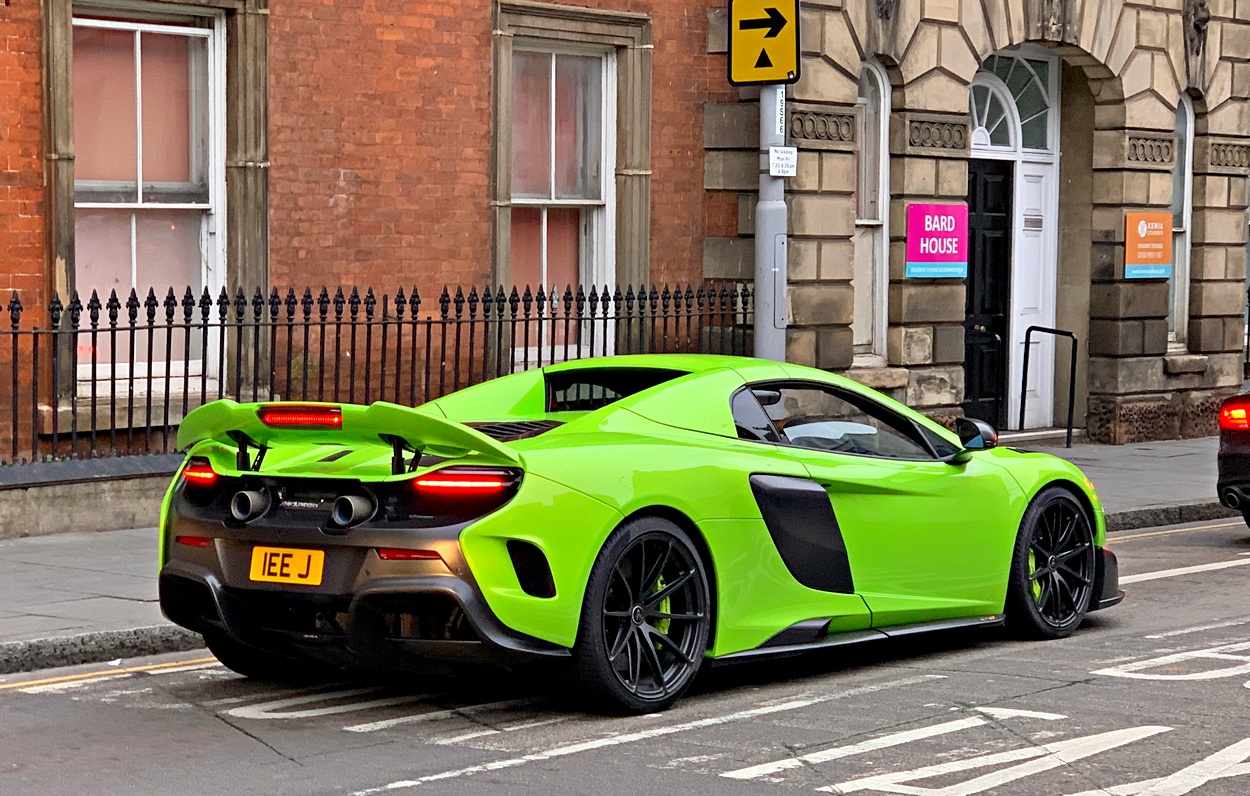1EEJ, McLaren 675LT 675LT Spider