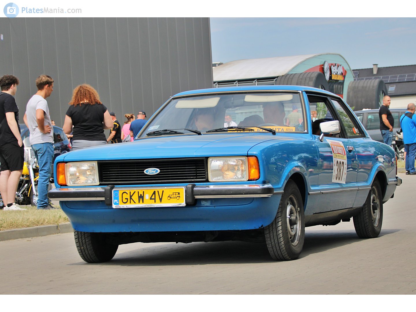 GKW 4V, Ford Taunus 7th gen 2-door Sedan (TC2), 1975–1979