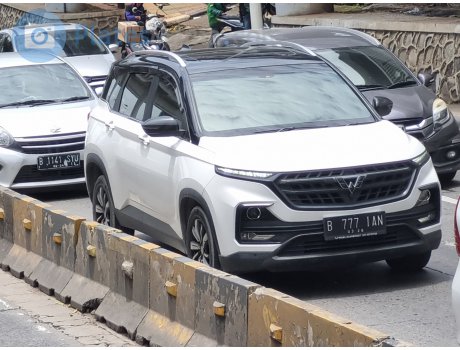 B 777 IAN, Wuling Almaz