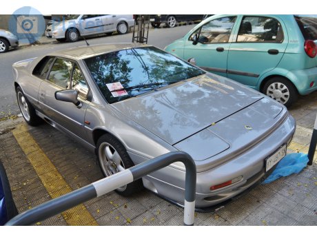 AY 487 SN, Lotus Esprit
