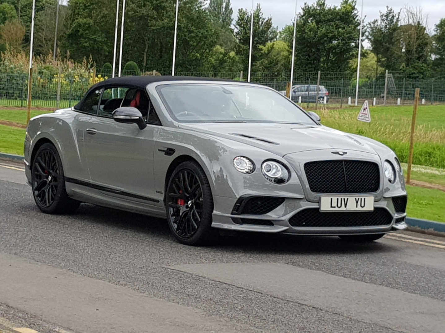 L11VYU, Bentley Continental 5th gen GTC, 2011–2019