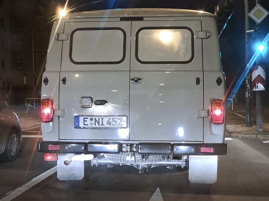 E NI 452, UAZ 452 452А/3962/3741 Glassed Van, 1965–