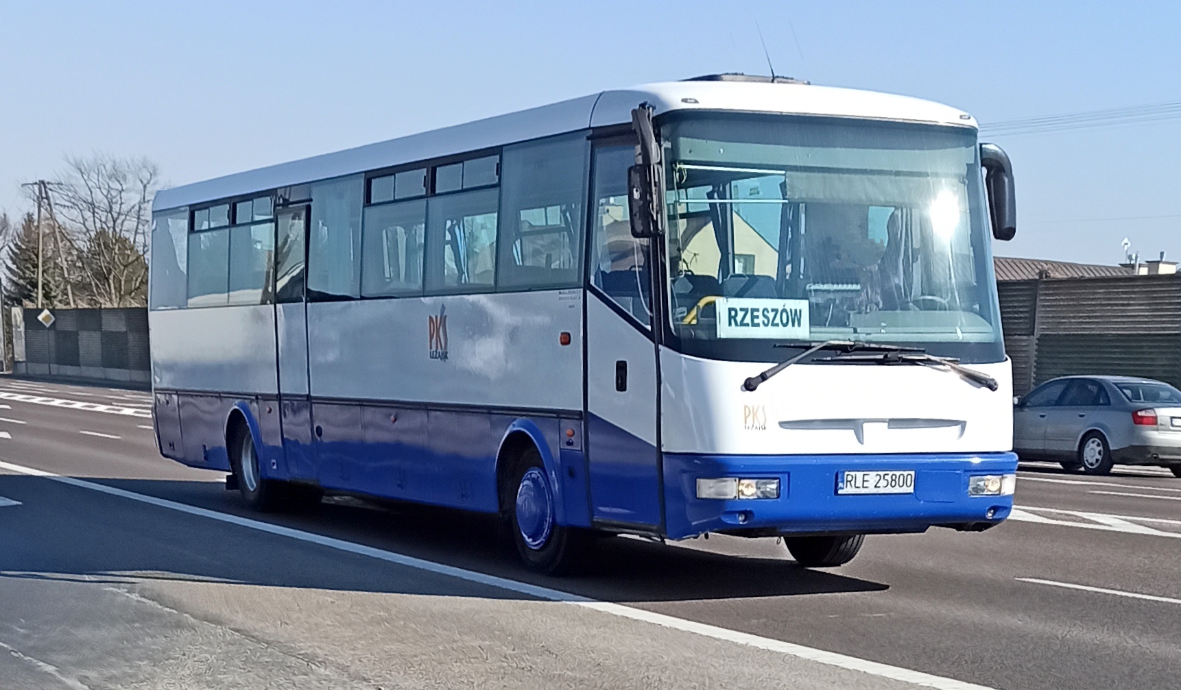 RLE 25800, Solbus B 9,5 
