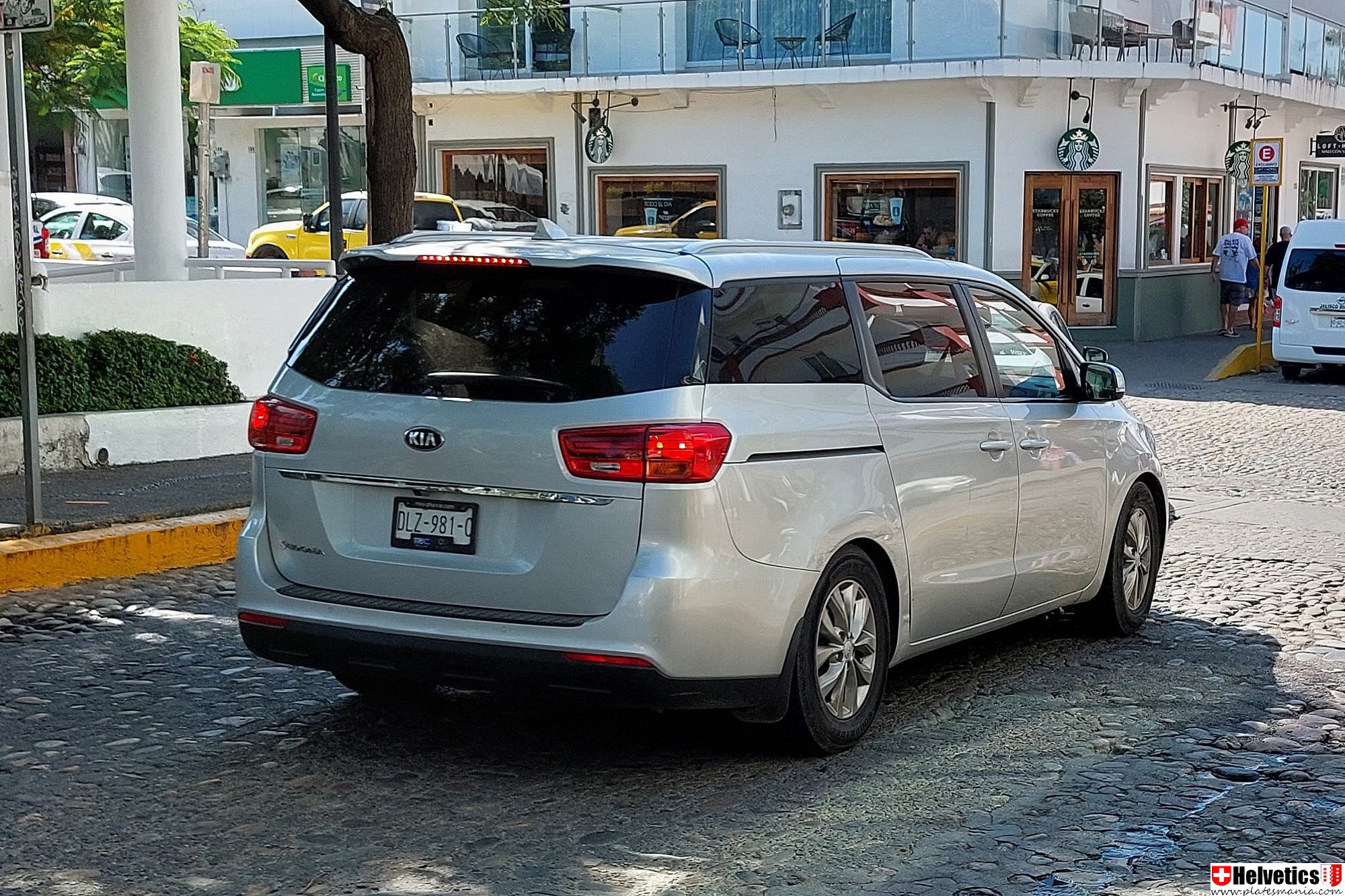 DLZ-981-C, Kia Sedona 3rd gen (Grand) (YP), 2014–2021