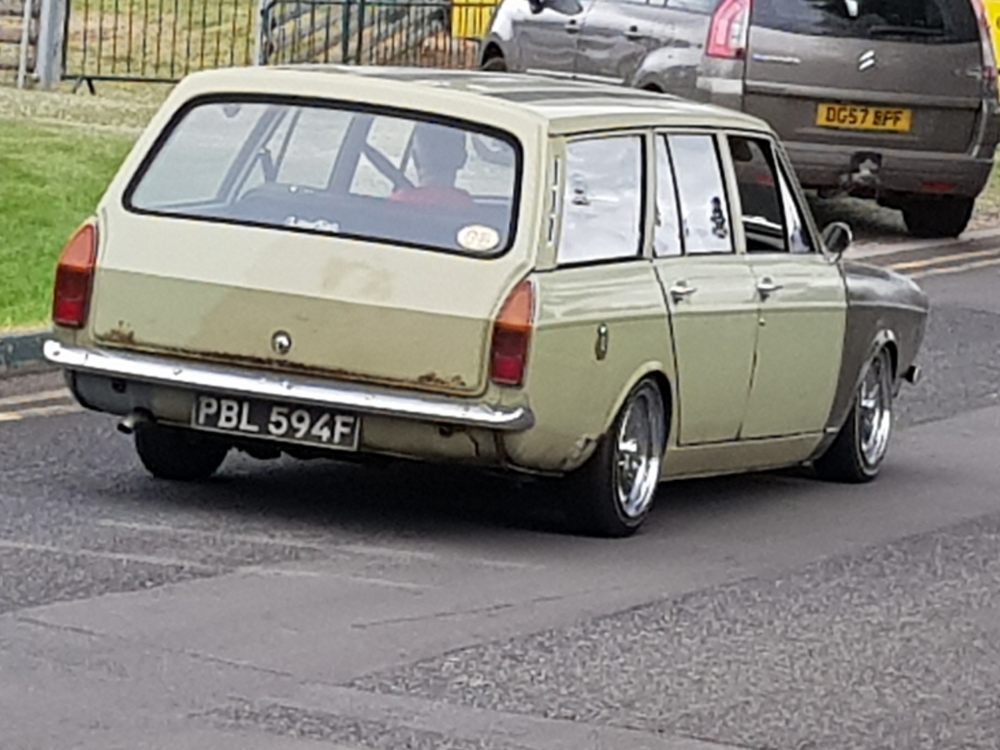 PBL594F, Hillman Minx 