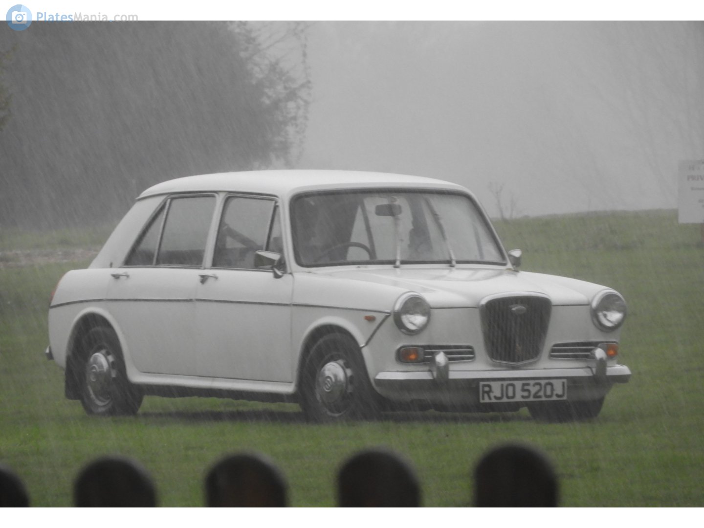 RJO520J, Wolseley 1100/1300 