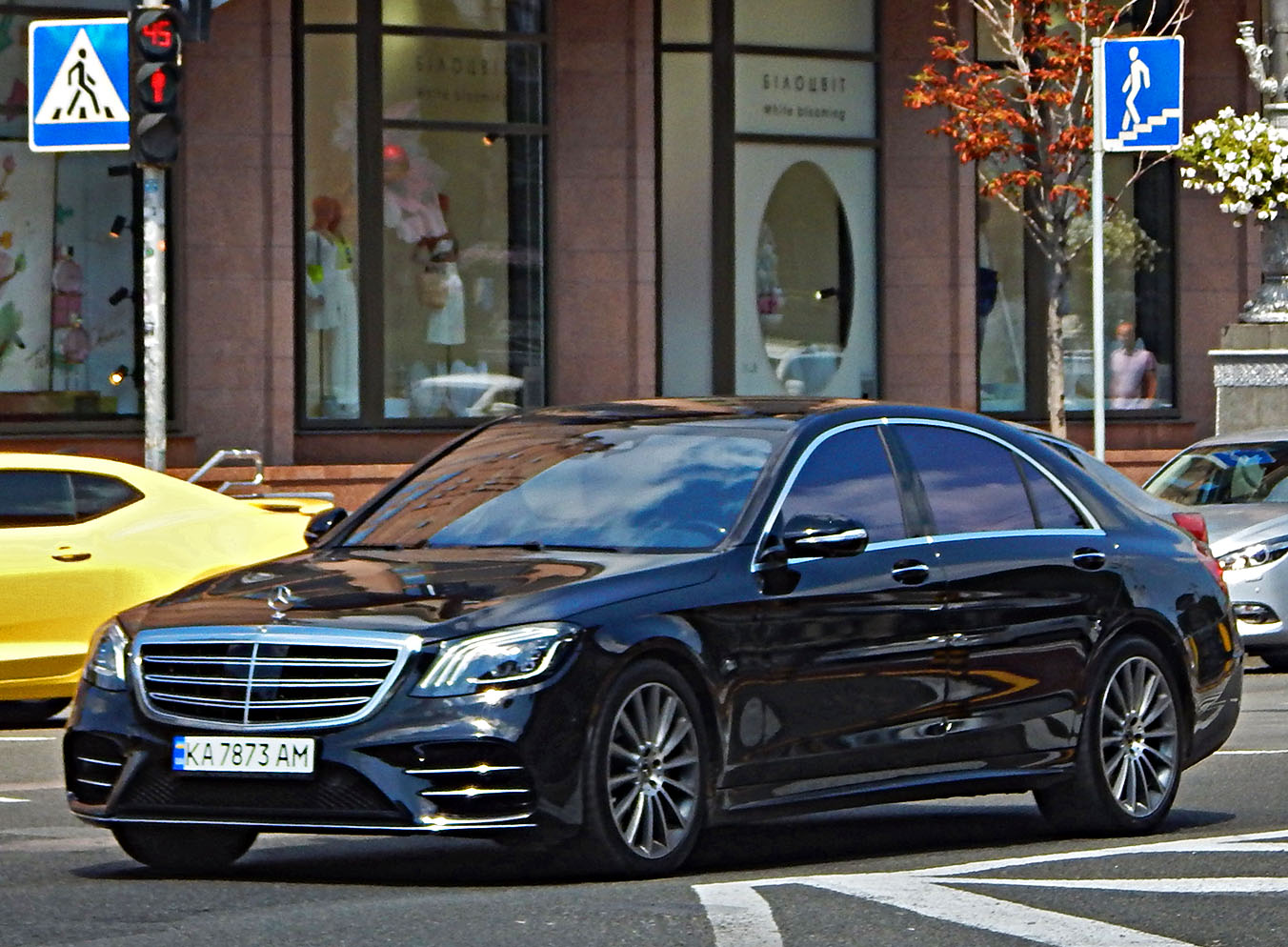 KA 7873 AM, Mercedes-Benz S-Klasse 8th gen Sedan (W222/V222), 2013–2020