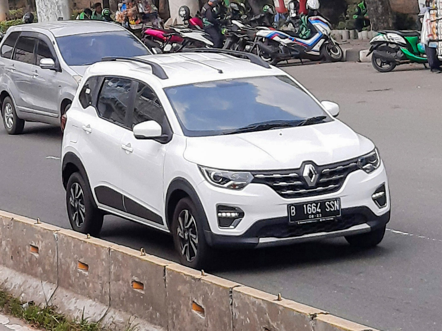 B 1664 SSN, Renault Triber 1st gen (RBC), 2019–2025 (–present for ZA-market)