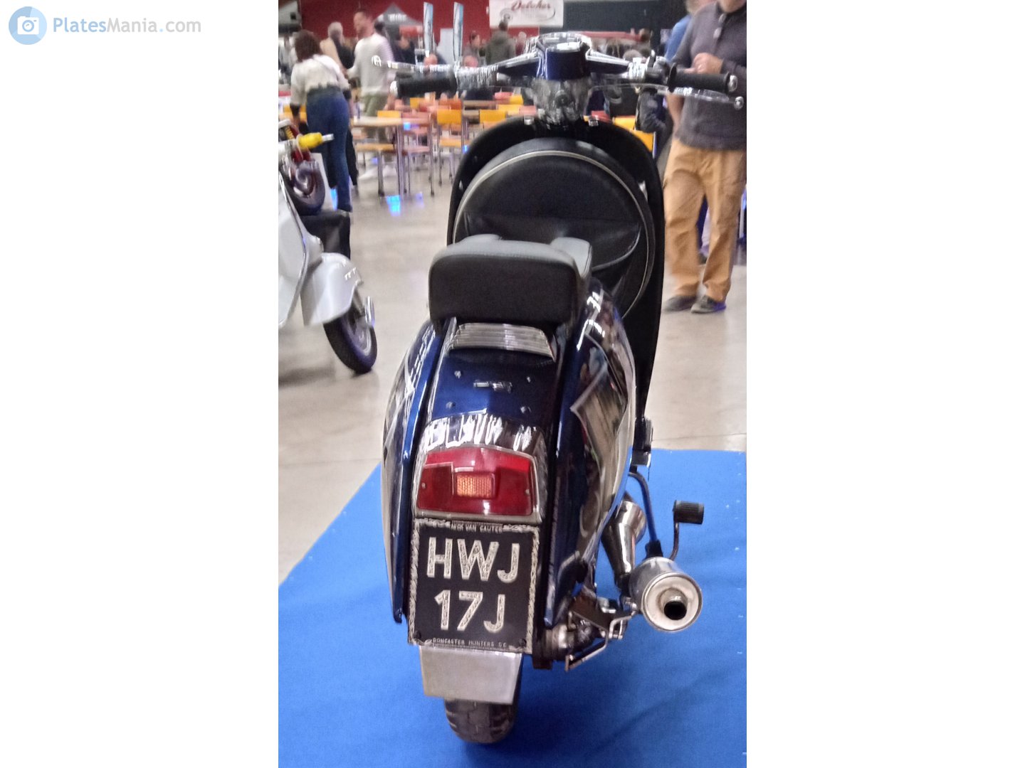 HWJ17J, Lambretta 