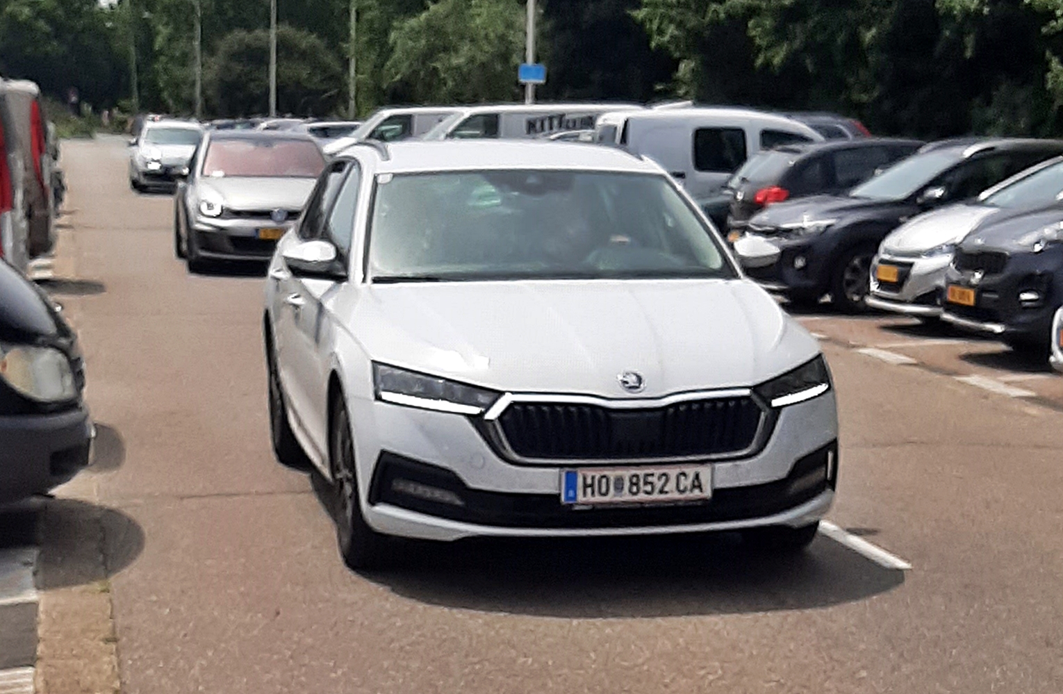 HO 852 CA, Skoda Octavia 4th gen Combi (NX5), 2019–2024
