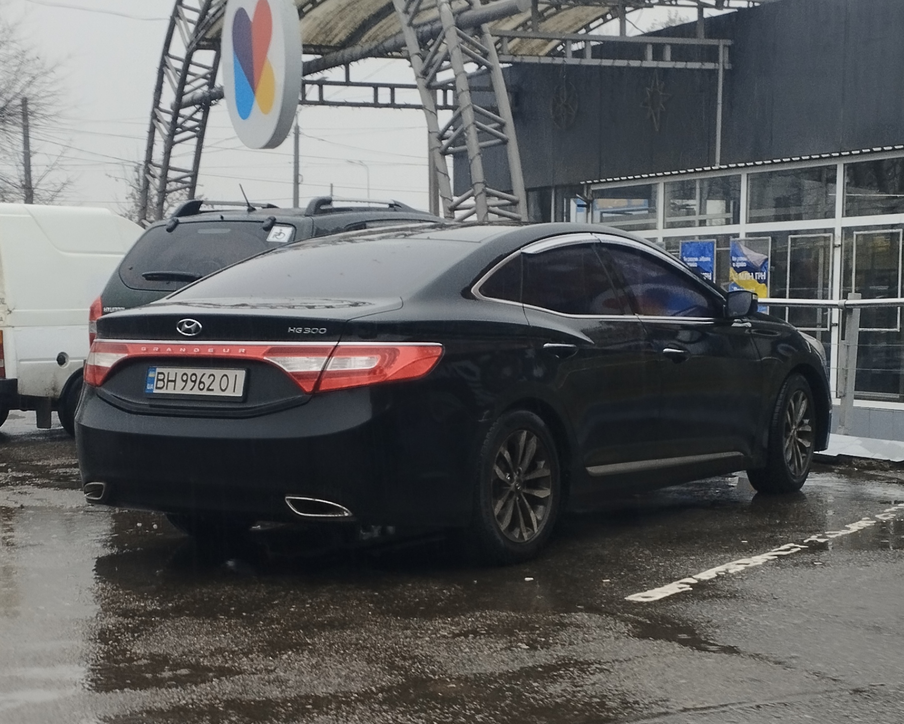 BH 9962 OI, Hyundai Grandeur 5th gen (HG), 2011–2016