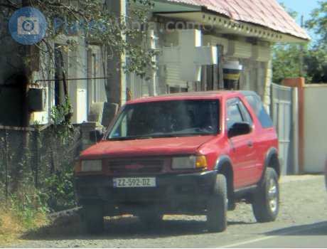 ZZ-592-DZ, Holden Frontera