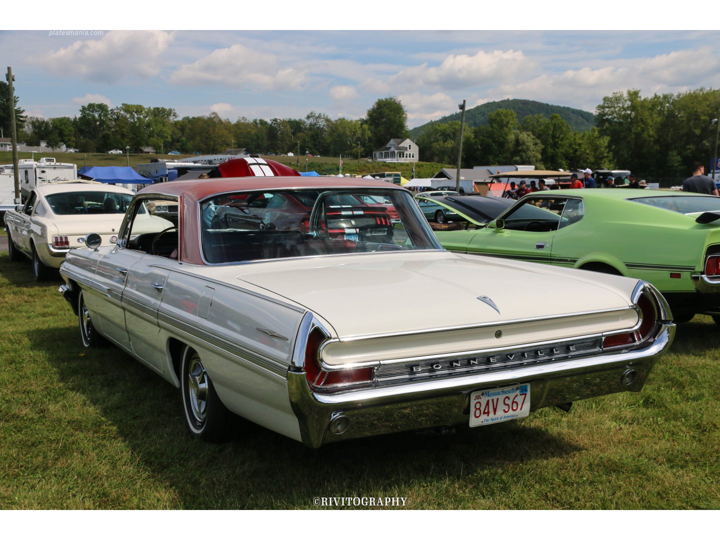 84V S67, Pontiac Bonneville 3rd gen 1962 4-door Hardtop/Sedan (2839/2869; B-body), 1st facelift, 1961–1962