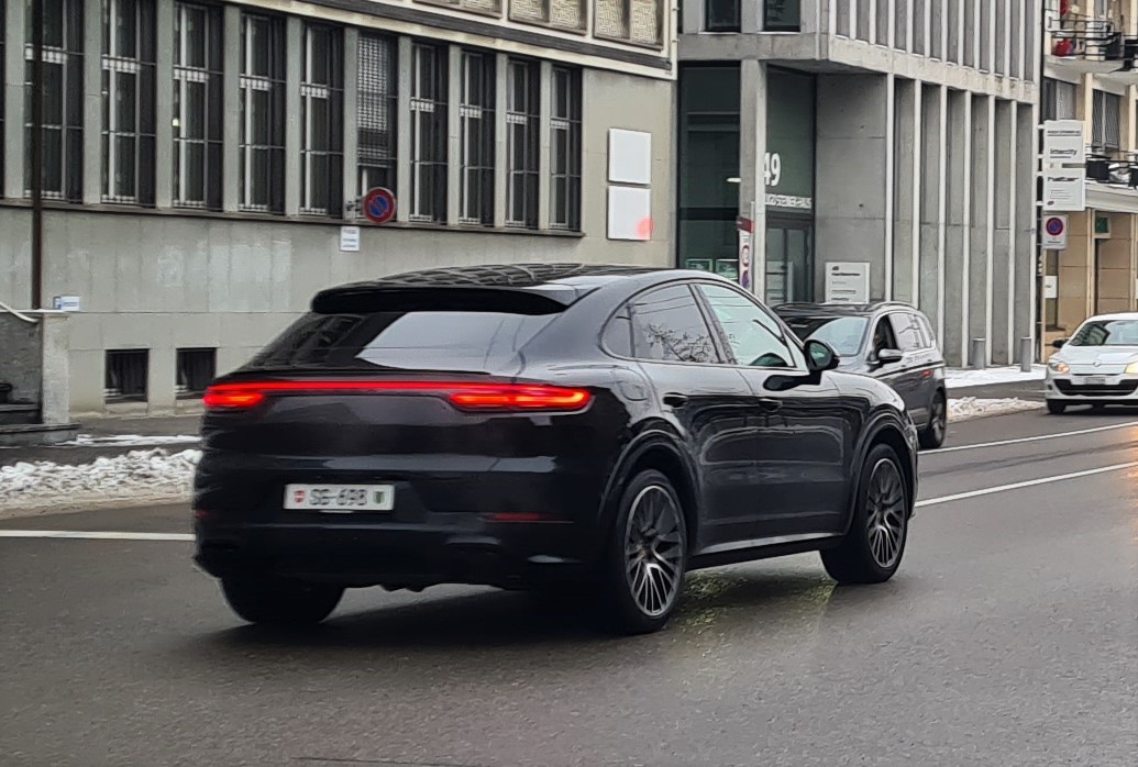 SG 698, Porsche Cayenne 3rd gen Coupé (PO536; 9Y3), 2019–2023