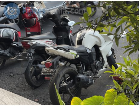 DK 8059 KM, Yamaha FZ