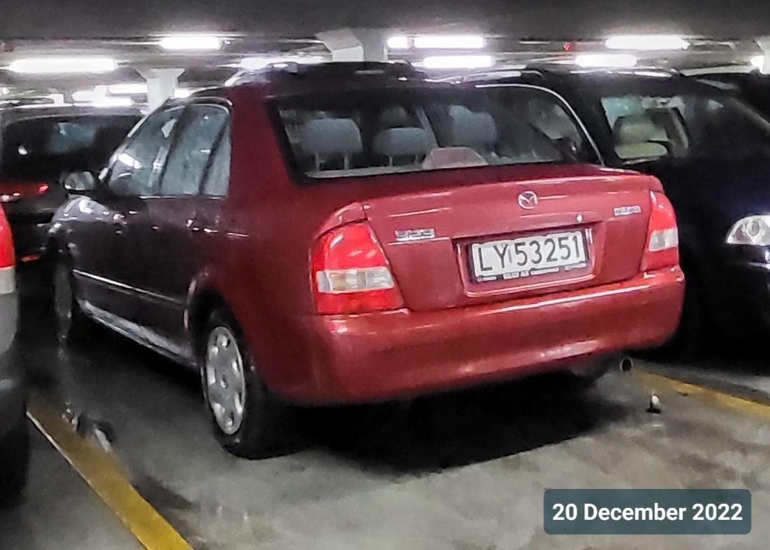 LY 53251, Mazda 323 6th gen (Protégé) Sedan (BJ), 1998–2003