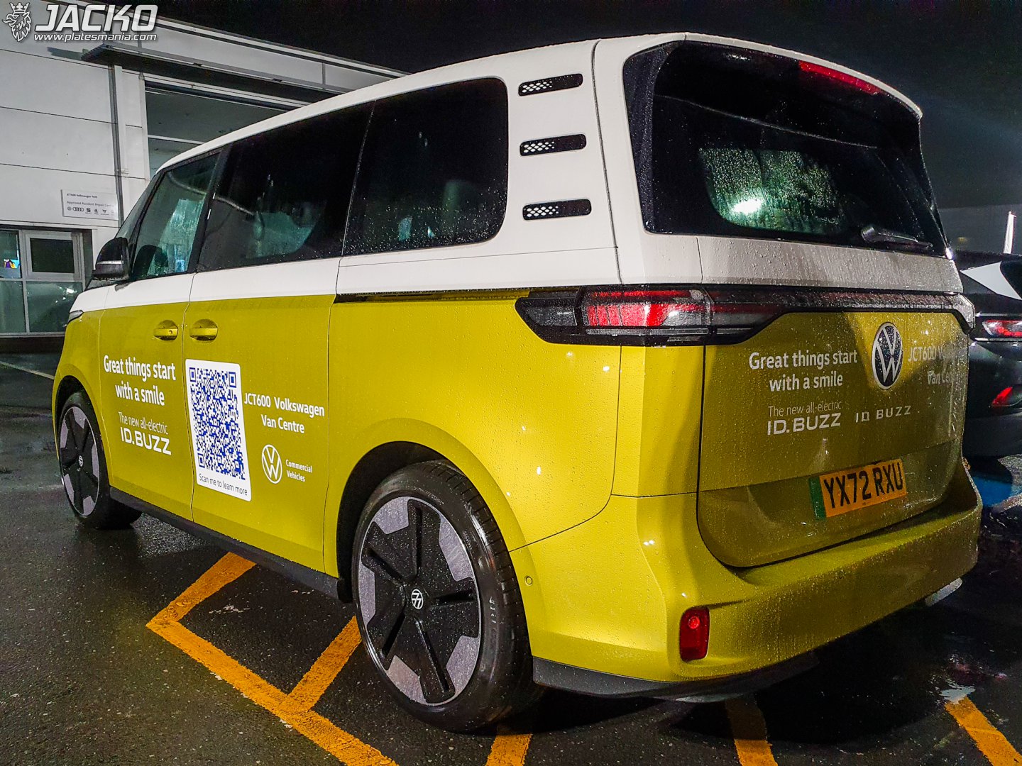 YX72RXU, Volkswagen ID.Buzz 1st gen Minivan, 2022–