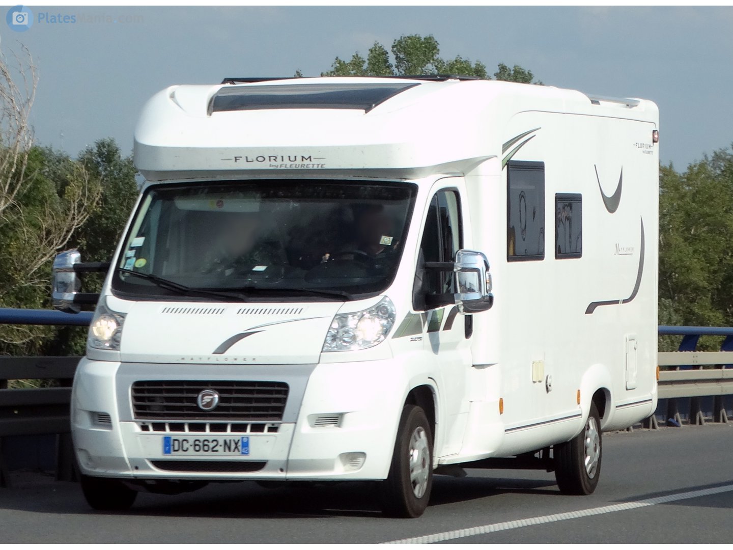 DC-662-NX, Fleurette Florium Mayflower 