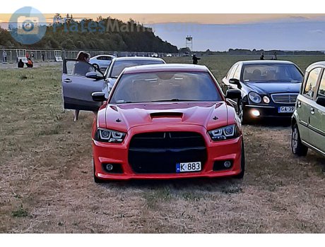 K 883, Dodge Charger