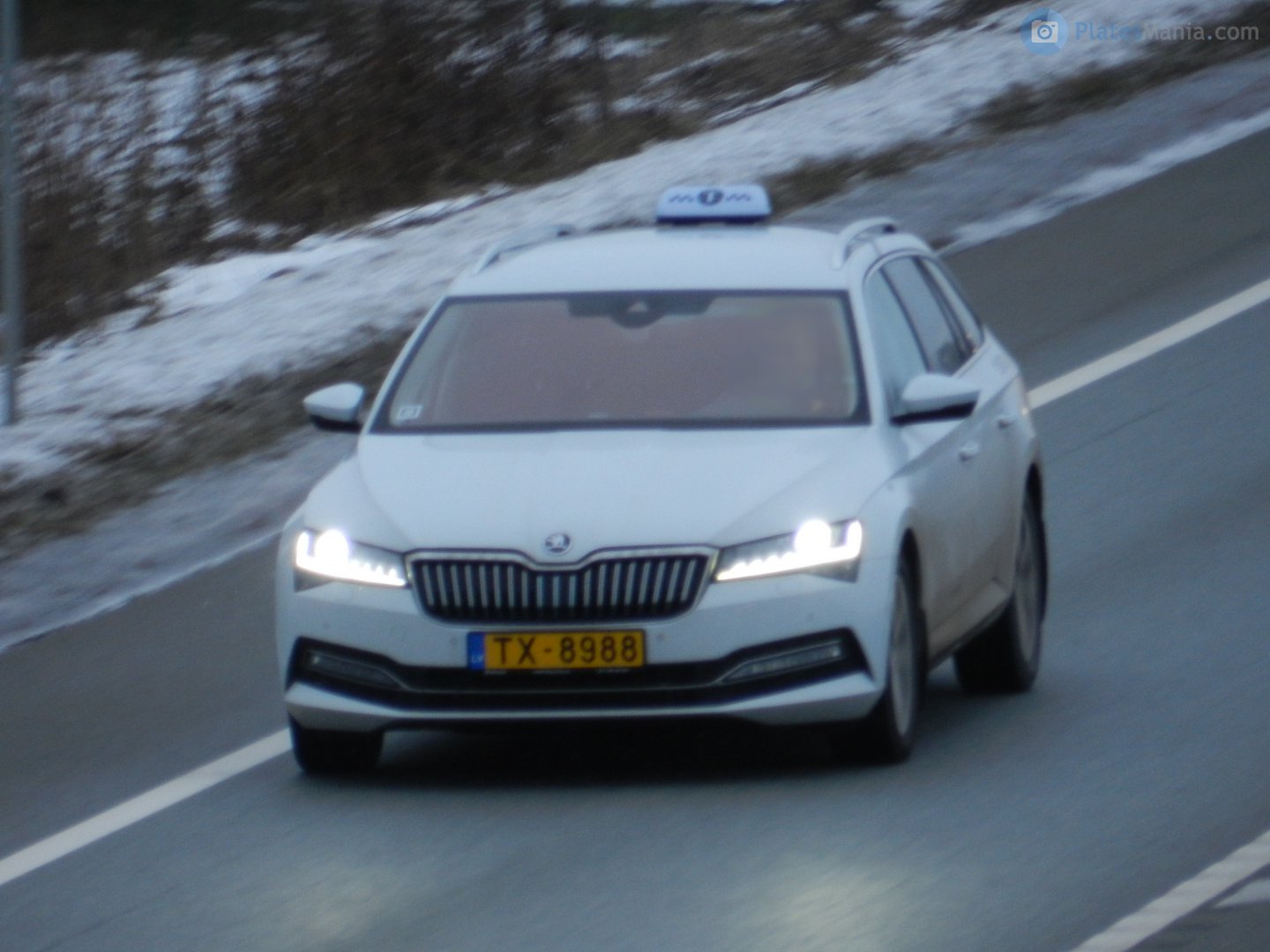 TX-8988, Skoda Superb 3rd gen Combi (B8/3V5), facelift, 2019–2023