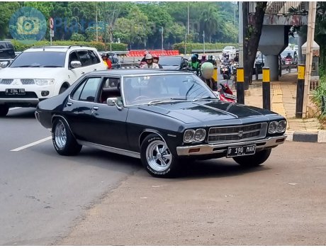 B 190 MAR, Holden Premier