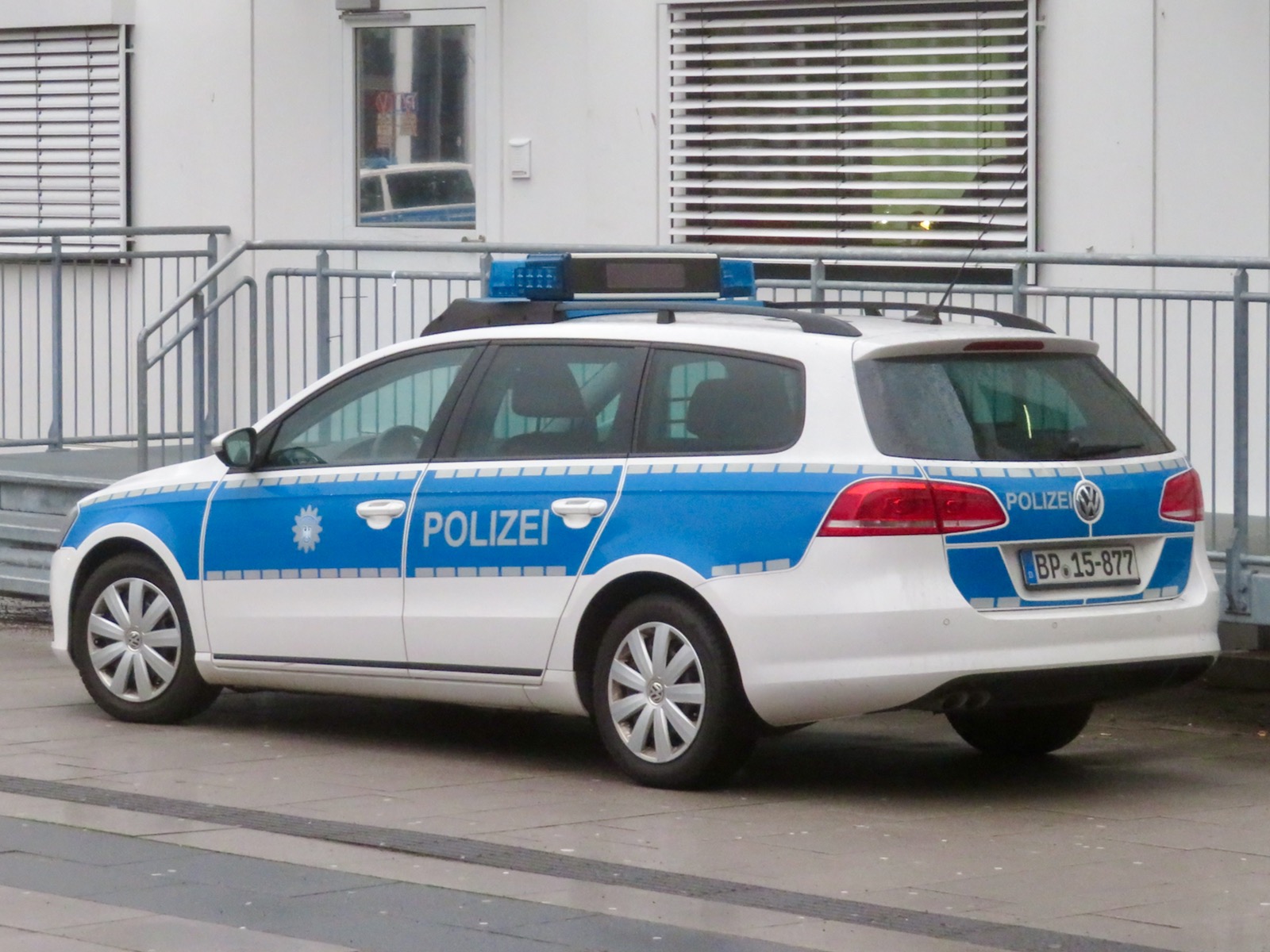 BP 15-877, Volkswagen Passat 7th gen Variant (B7; 3C; Global-market), 2010–2015