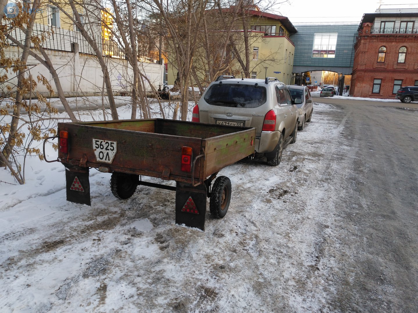 5625 ОЛ, Trailers (1977) 
