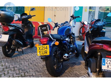 X214 EUR, Triumph Motorcycles Legend