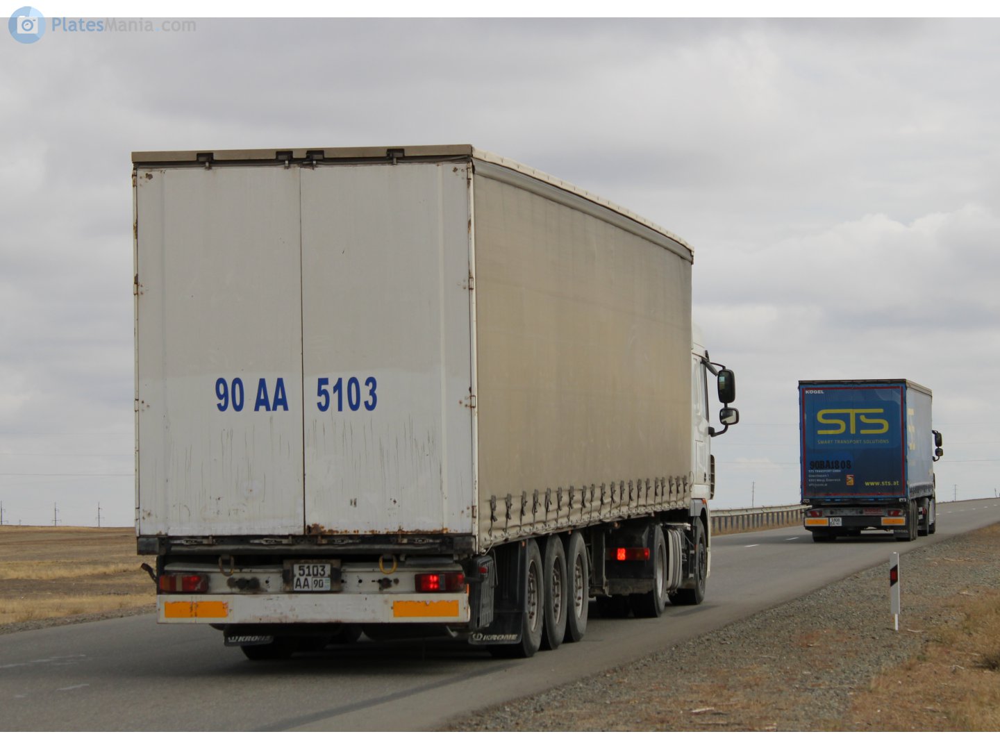 5103 AA 90, Krone Light Liner 