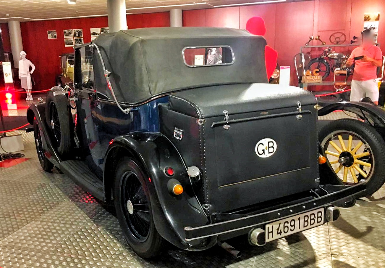 H 4691 BBB, Daimler Fifteen 