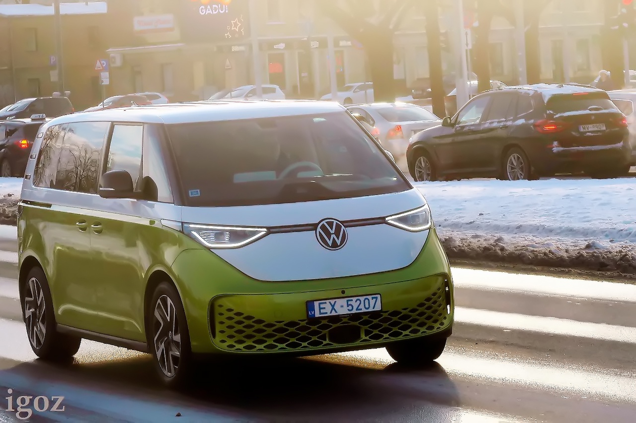 EX-5207, Volkswagen ID.Buzz 1st gen Minivan, 2022–
