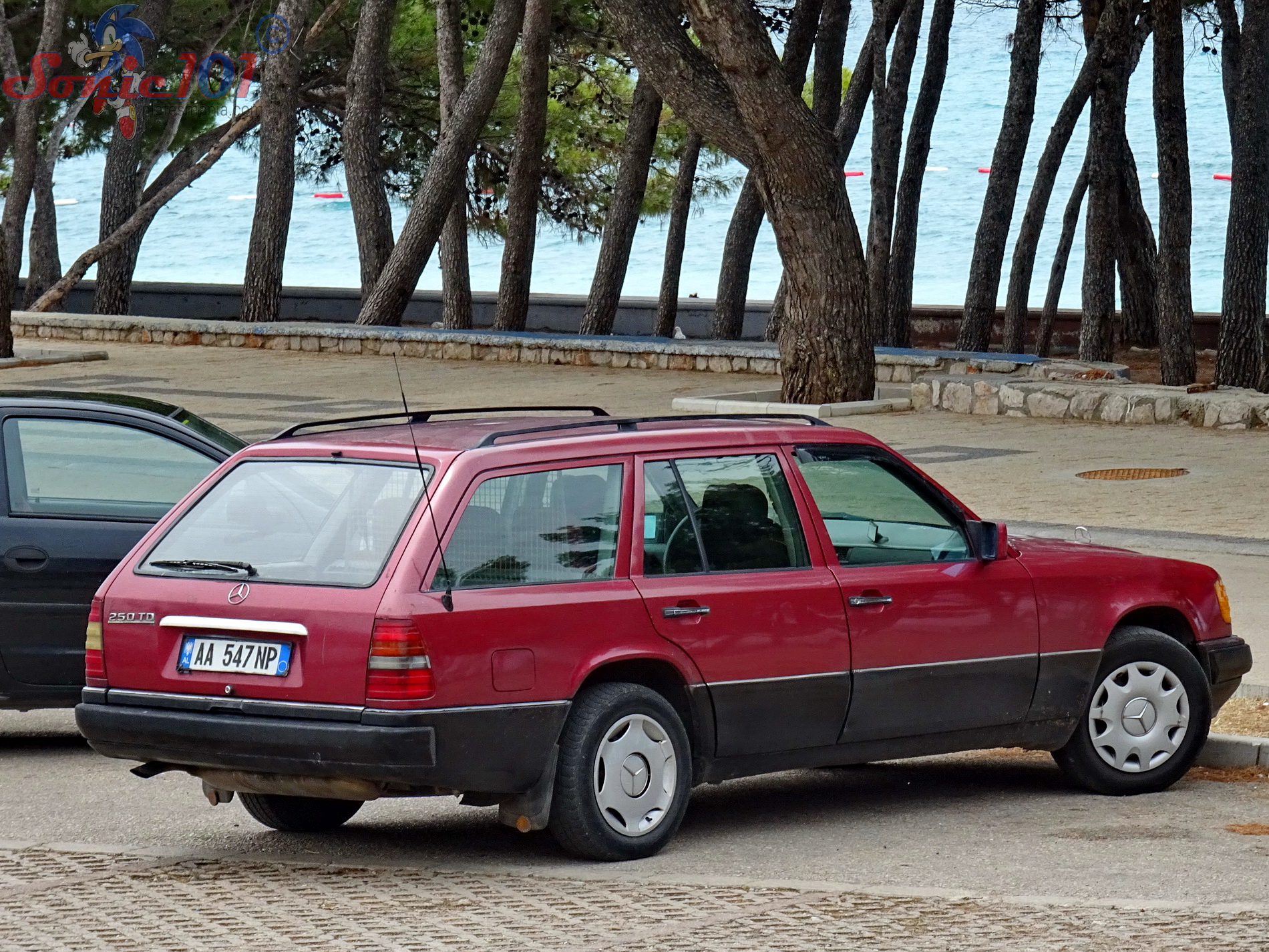 AA 547 NP, Mercedes-Benz E-Klasse 1st gen Wagon (S124), 1984­–1996