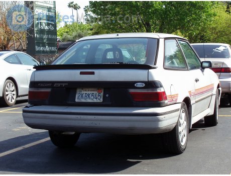 2KBK545, Ford Escort