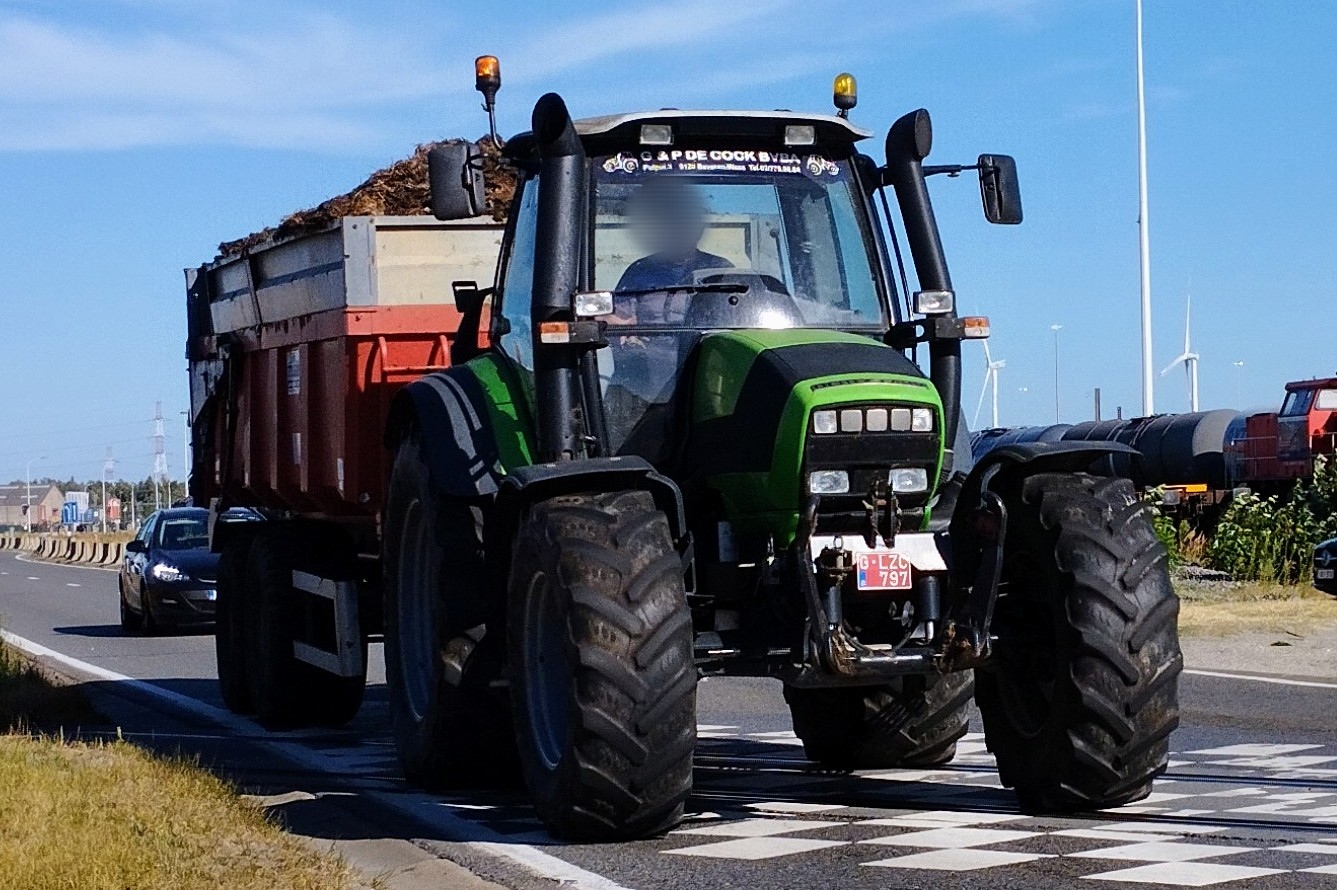 G-LZC-797, Deutz-Fahr (SAME Deutz-Fahr) Agrotron 