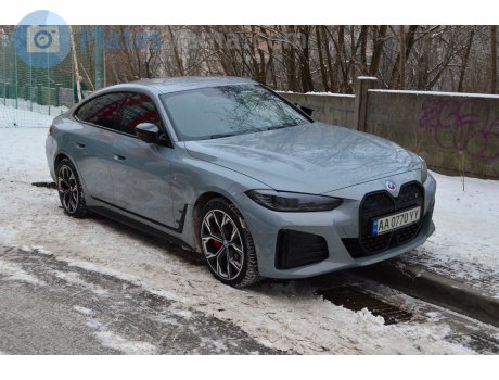 AA 0770 YY, BMW i4