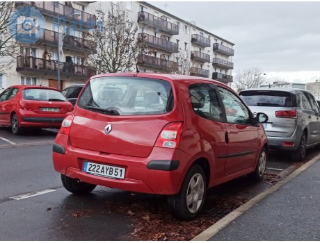 222 AYB 51, Renault Twingo