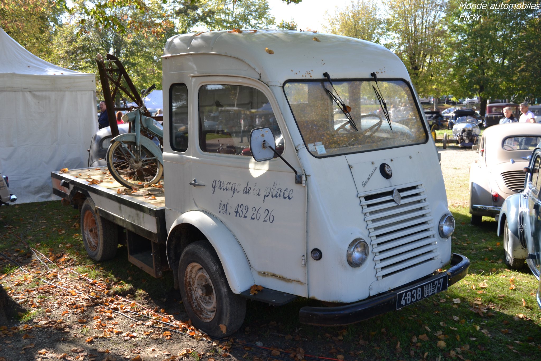 4838 UU 77, Renault Galion 