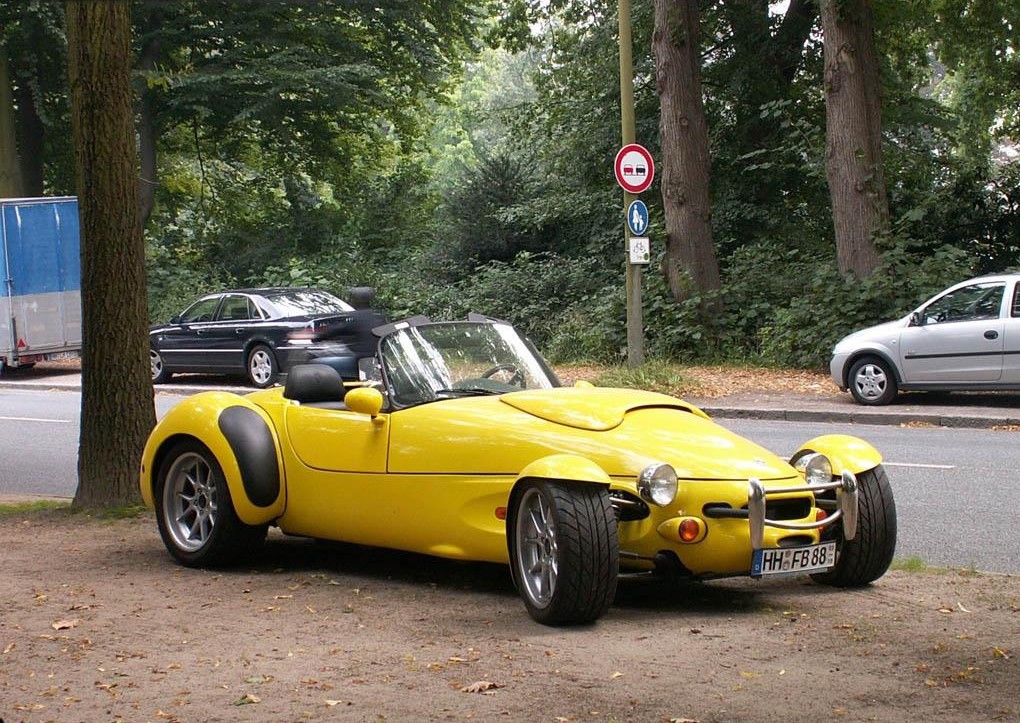 HH FB 88 (03/10), Panoz Roadster 