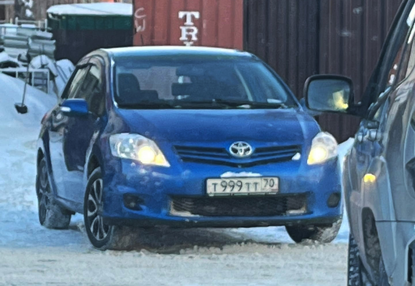 т 999 тт 70, Toyota Auris 1st gen 5-door Hatch (don't set)