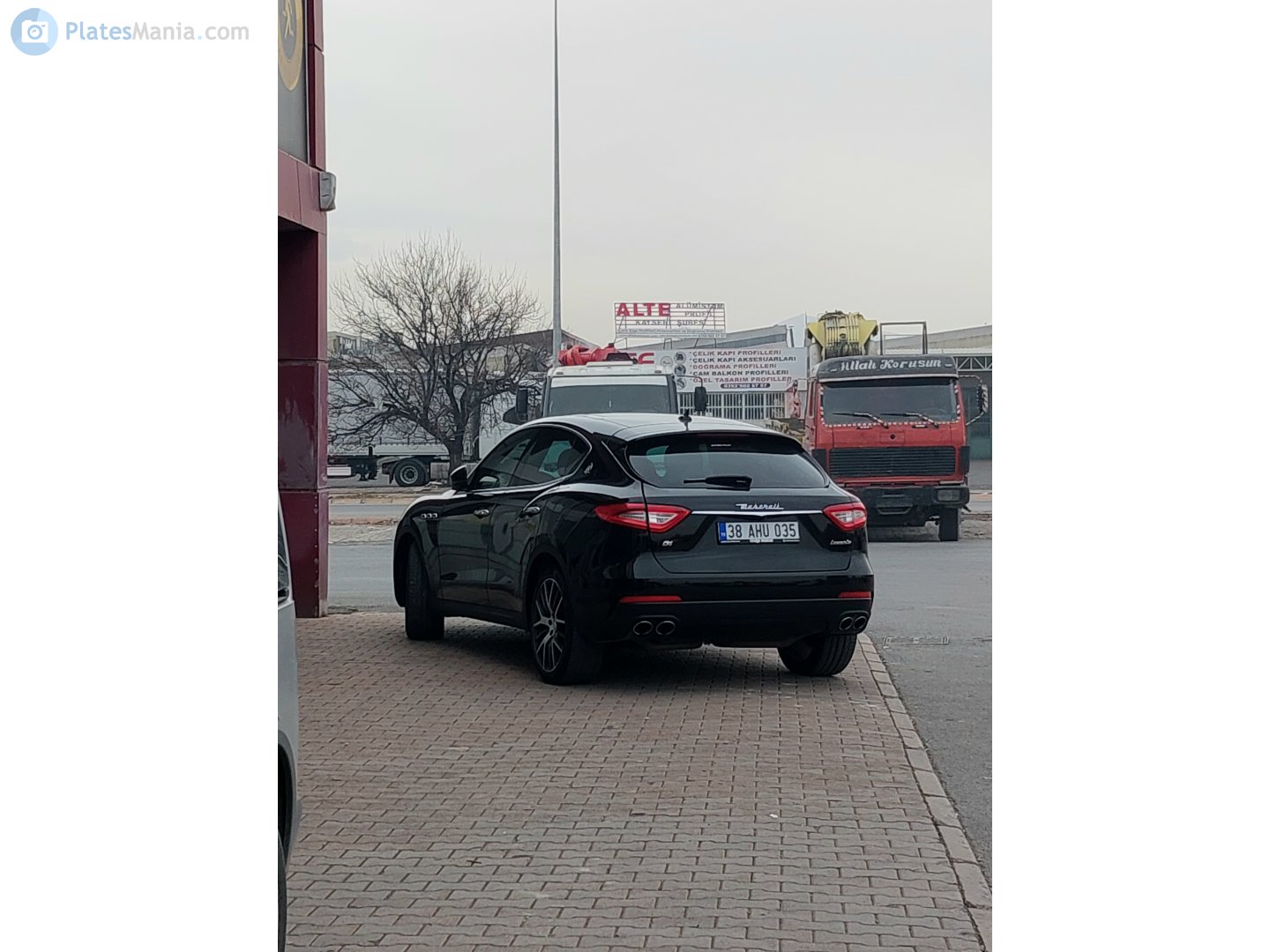 38 AHU 035, Maserati Levante 1st gen (M161), 2016–2024